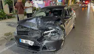 Samsun'da otomobil, ticari araca çarptı : 1 yaralı