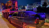 Osmaniye kontrolden çıkan otomobil, vince arkadan çarptı : 1 yaralı