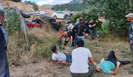 Sivas'ta kontrolden çıkan traktör şarampole devrildi : 4 yaralı