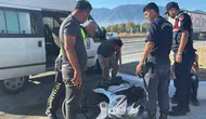 Bursa'da motosiklet ile minibüs çarpıştı : 2 yaralı