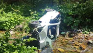 Giresun'da otomobil dereye devrildi : 6 kişi tedavi altına alındı