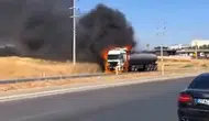 Gaziantep'te seyir halindeki tanker yandı