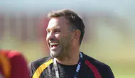 Okan Buruk, görüntülü görüşerek transferi bitirdi : Yıldız oyuncu Erzurumspor maçında kadroda olacak