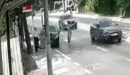 Pendik'te yayaya çarpmamak için direksiyon kırdı : Dede ve torununu yaralandı