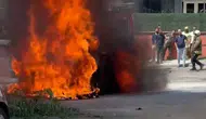 Maltepe'de elektrikli araç alev alev yandı