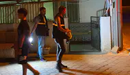 Denizli Pamukkale’de ev tüfekle kurşunlandı : Küçük çocuk elinden yaralandı