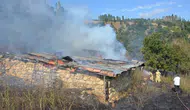 Amasya Taşova'da arazi yangını : 300 balya saman yandı