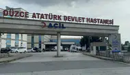 Düzce'de otomobil kamyona arkadan çarptı : 1 kişi yaralandı