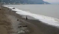 Rize'de denizde kaybolan 11 yaşındaki Arif Kerem'i arama çalışmalarında 2'nci gün