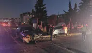 Tekirdağ'da iki araç kafa kafaya çarpıştı : Çok sayıda yaralı var