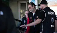Erdal Beşikçioğlu'nun da aralarında bulunduğu 55 şüpheli adliyeye sevk edildi