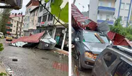 Artvin Şavşat'ta fırtına çatıyı uçurdu : Park halindeki pikap hasar gördü