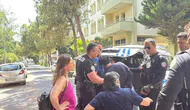 Menteşe'de telefonla konuşan motokurye polise direndi