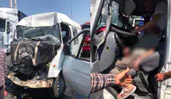 Aydın Buharkent'te 2 minibüs çarpıştı : 1'i ağır 8 yaralı