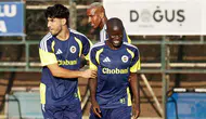 Fenerbahçe, Şampiyonlar Ligi hasretine son vermek için sahaya çıkıyor : İşte İsmail Kartal'ın Lyon maçı muhtemel ilk 11'i