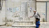 Batı Şeria’da provokasyon ! İsrailli Milletvekili Sukkot Filistinlilere ait anıtı parçaladı
