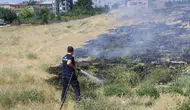 Van'da çıkan anız yangını söndürüldü