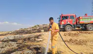 Diyarbakır'da örtü yangını : 400 dönüm alan küle döndü