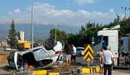 Muğla Seydikemer'de tır ile otomobil çarpıştı : 4 yaralı