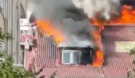 Bayrampaşa'da apartmanın çatı katında çıkan yangın söndürüldü