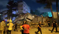 Bahçelievler'de 4 katlı bina çöktü : Çok sayıda ekip sevk edildi