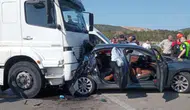 Bursa'da kamyonet otomobile çarptı : 1 ölü