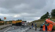 Şile'de korkutan kaza : Çarpışan 2 tır hurdaya döndü