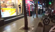 Küçükçekmece'de husumet kavgasında kan aktı : 1 yaralı