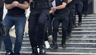 Arnavutköy'de iş yeri sahibinden para istediler, aracı ateşe verdiler ! 2 şüpheli yakalandı