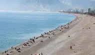 Antalya’da deniz suyu sıcaklığı hava sıcaklığını aştı