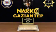 Gaziantep'te 2 araca uyuşturucu operasyonu : 1 kilo 50 gram hammadde ele geçirildi