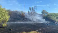 Aydın'da okul yanında yangın : Öğretmenler ve öğrenciler müdahale etti