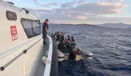 İzmir açıklarında 4'ü çocuk 19 düzensiz göçmen yakalandı