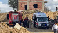 Başakşehir'de inşaat alanında toprak kayması : 2 işçi kurtarıldı, 1 işçi aranıyor