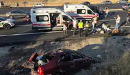 Diyarbakır-Silvan yolunda otomobil takla attı : Aynı aileden 5 kişi yaralandı