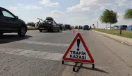 Mersin'de otomobil refüje çarptı : Sürücü hayatını kaybetti