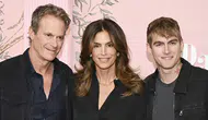 Cindy Crawford'ın 27 yaşındaki oğlu Presley Gerber vefatı etti: Ünlü model vefat sonrası neler yaşadı?