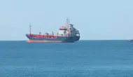İstanbul Valisi Davut Gül, Silivri'de batan geminin arama çalışmalarını kayıp personelin aileleriyle inceledi