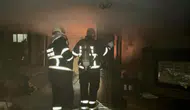 Karabük'te apartman dairesinde korkutan yangın : 2 kişi dumandan etkilendi
