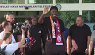 Galatasaray'ın yeni stoperi Bitshiabu İstanbul'a geldi