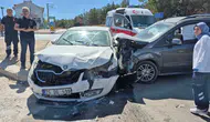 Eskişehir'de hafif ticari araç ile otomobil çarpıştı: 3'ü çocuk 7 yaralı