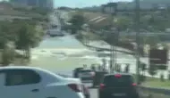 Başakşehir'de su borusu patladı : Cadde adeta göle döndü