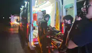 Antalya'da minibüs kanala düştü : Alman vatandaşı yolcu yaralandı