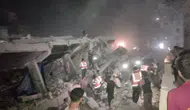 Gazze'de hasarlı bina vuruldu : Çok sayıda ölü ve yaralı