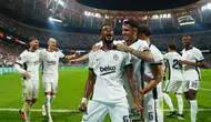 Beşiktaş, sahasında Marsilya'yı 4-1 mağlup etti