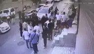 Küçükçekmece'de silahlı kavga : Kurşun sokaktaki çocuğa isabet etti