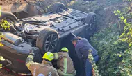 Bursa'da otomobil dere yatağına yuvarlandı : 5 yaralı