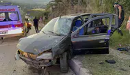 Samsun'da kontrolden çıkan otomobil çöp konteynerine çarptı : 2 yaralı