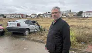 Eskişehir'de park halindeki otomobile çarpıp kaçtı : Araziye savrulan aracın sahibi sürücüyü arıyor