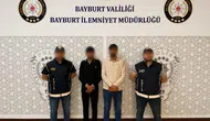 Bayburt’ta sahte belge kullanan 2 düzensiz göçmen yakalandı
